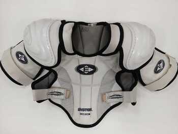Нагрудник EASTON TYPHOON JR-L - Интернет-магазин Б/У хоккейной экипировки T-HOCKEY
